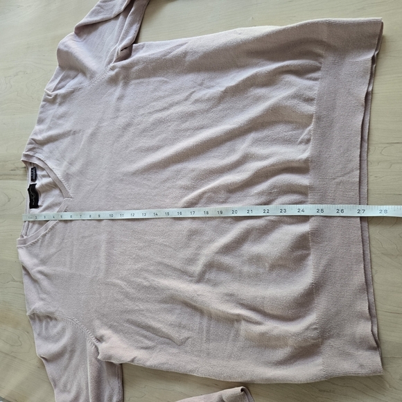 Black Brown 1826 V-Neck Sweater - Soft Pink - Picture 11 of 14